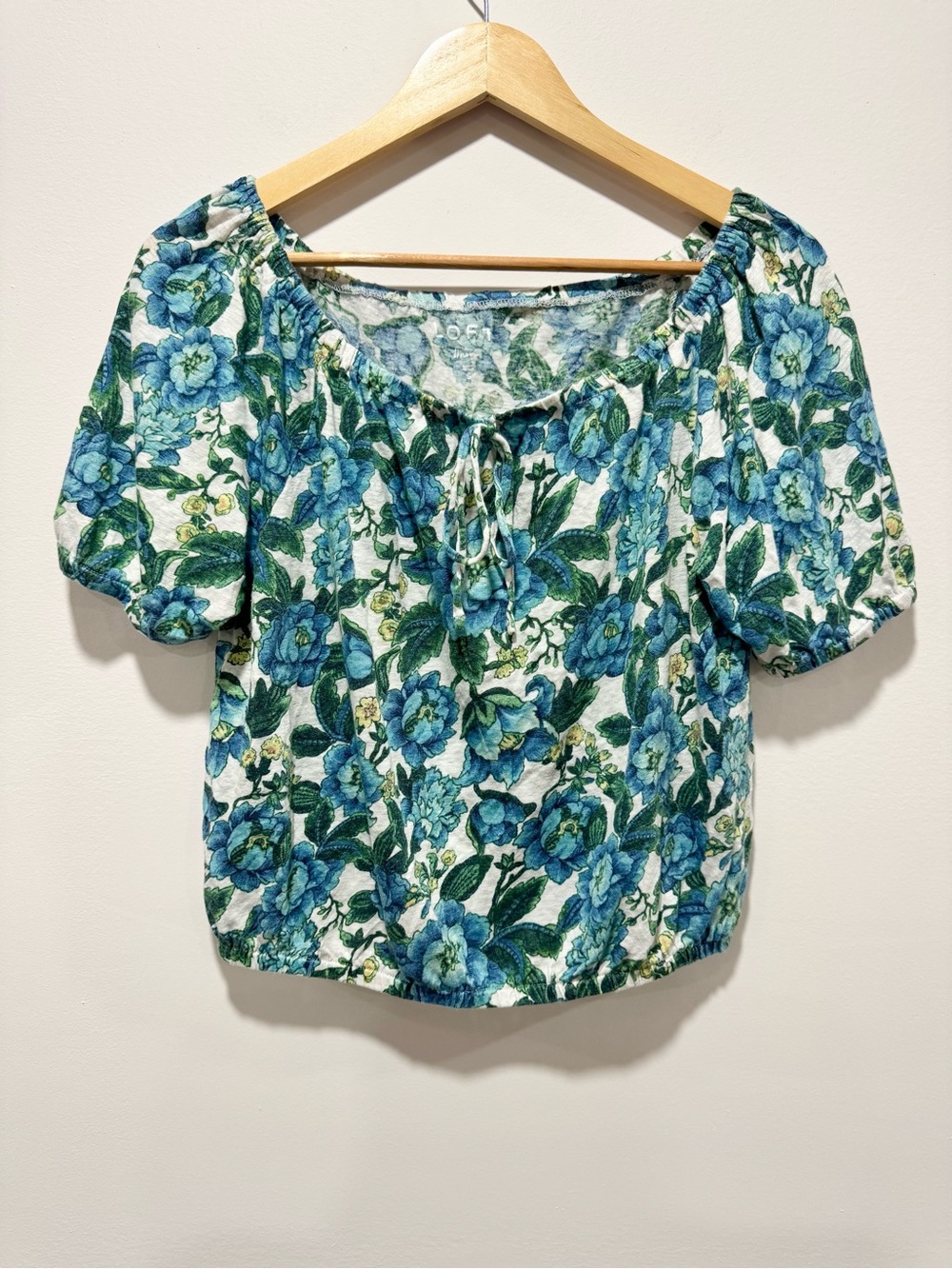 LOFT 100% Linen Blue Green Floral Shirred Puff Sleeve Top Size Small S